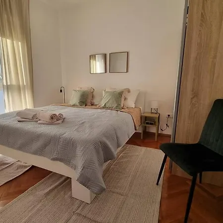 Apartment Chi Chi
